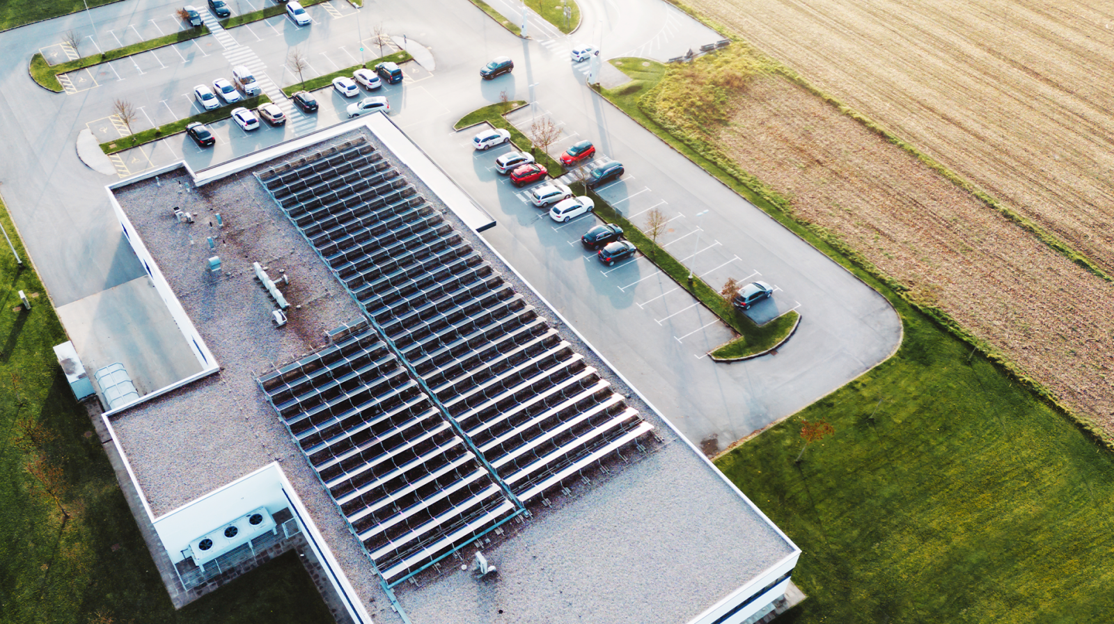 Article Aire+ - 4 conseils pour un projet de construction d’un bâtiment industriel durable
