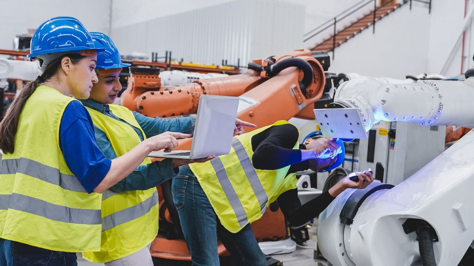 Article Aire+ - B�timents industriels & IIoT : rendre vos sites plus intelligents, s�rs et performants